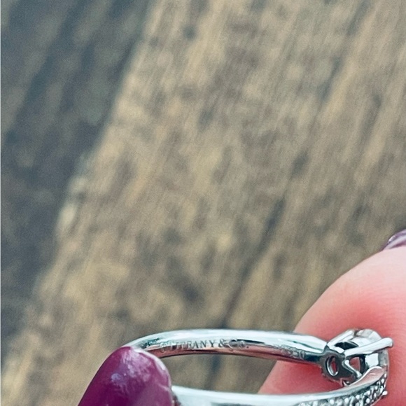 Tiffany & Co Harmony 0.71ct. Round Engagement Ring with a Diamond Platinum Band - Picture 7 of 12